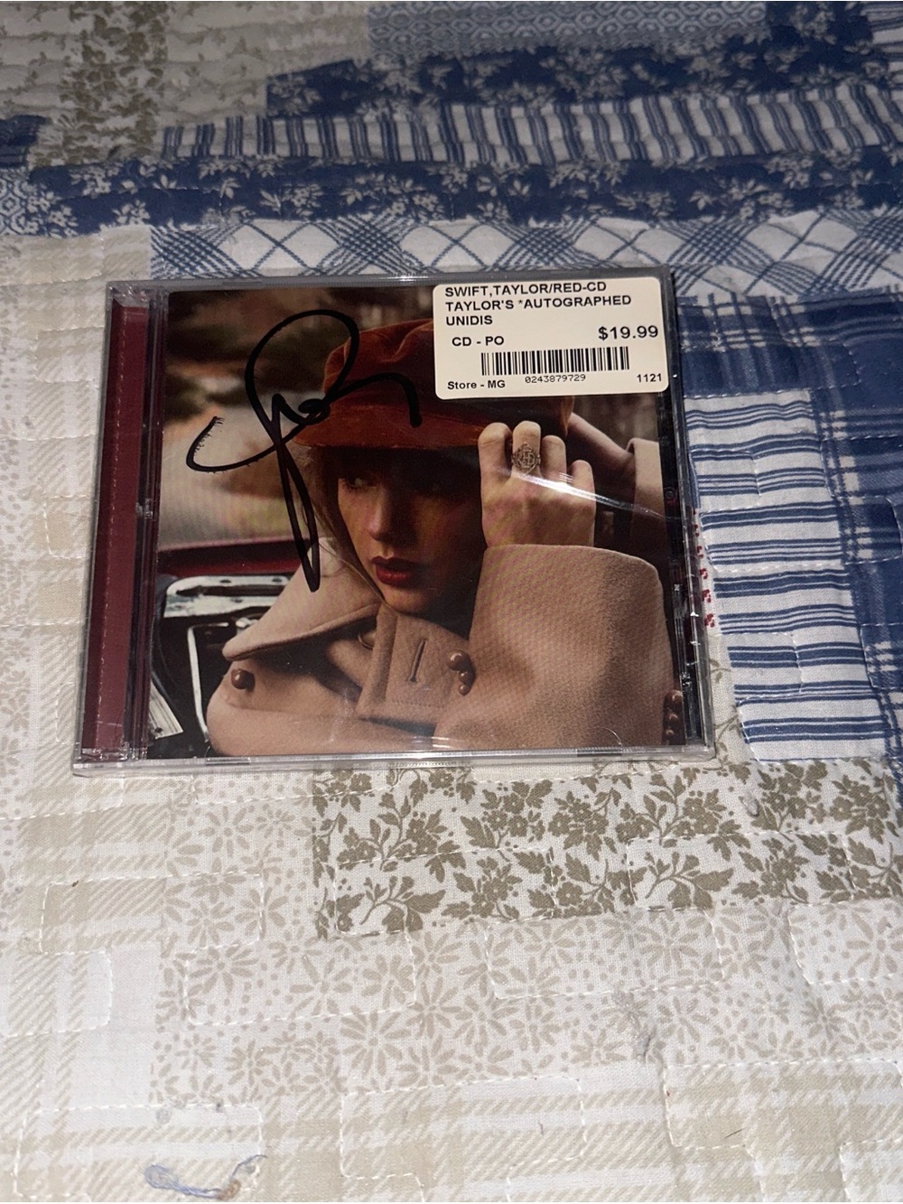 Taylor Swift CD — Signed Red Album
